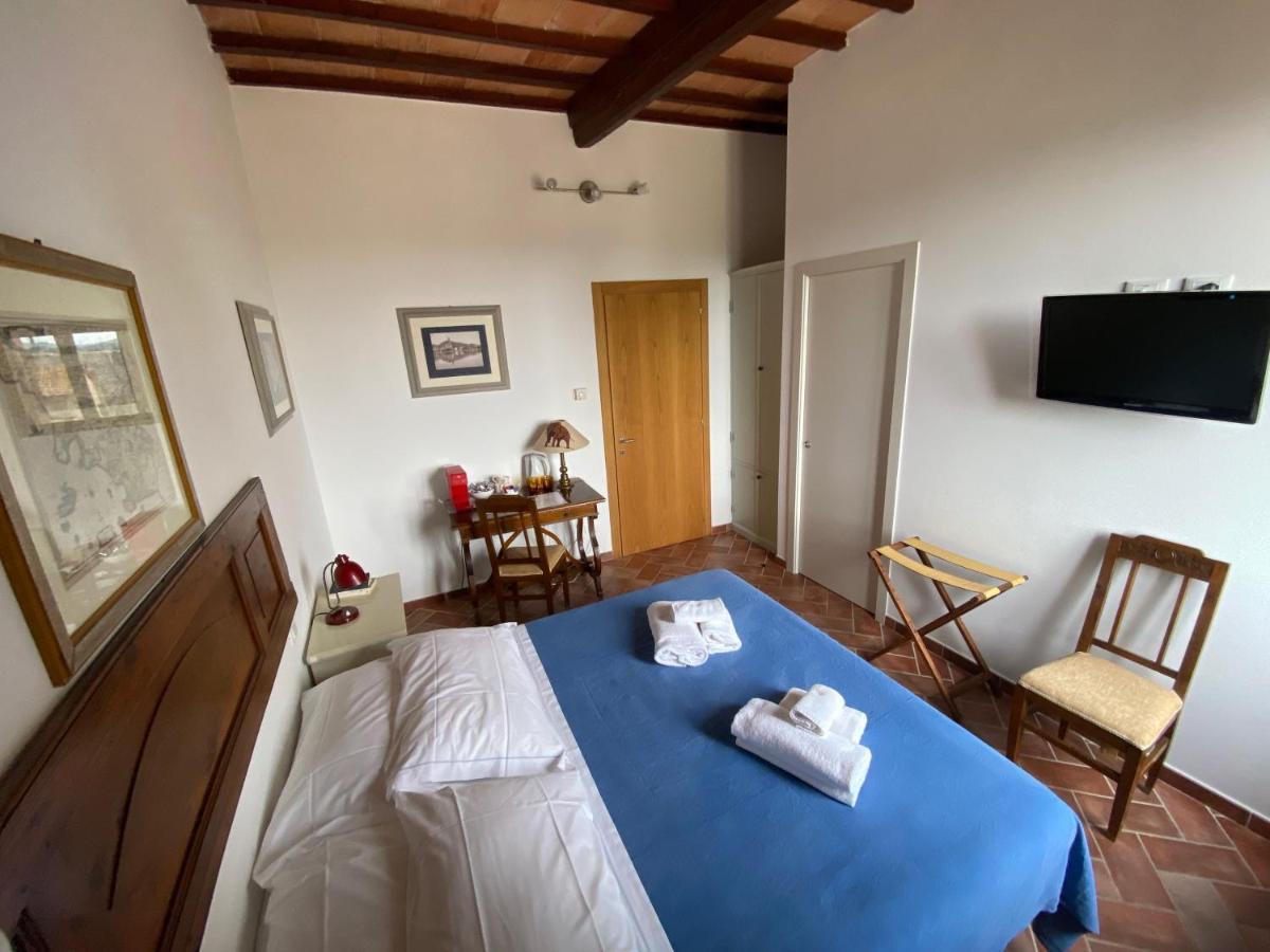 Rooms And Wine Al Castello Monteriggioni Exteriör bild