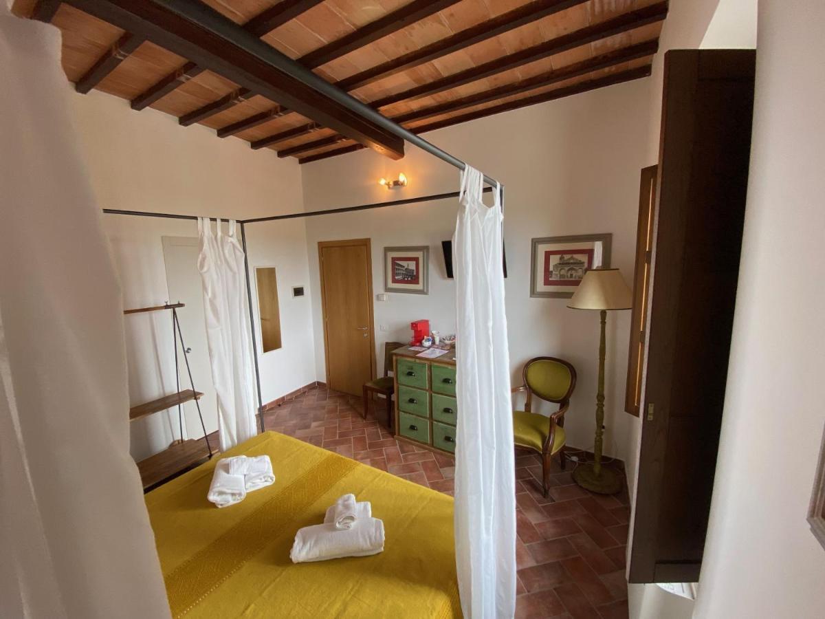 Rooms And Wine Al Castello Monteriggioni Exteriör bild